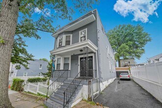 Building Photo - 26 Montrose Terrace