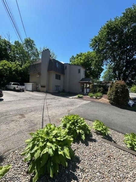 Building Photo - 362 Rutherford Ave