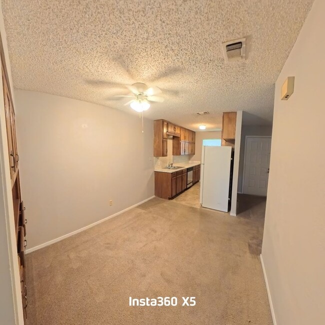 Photo - 7324 Davis Blvd Apartment