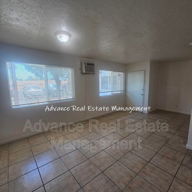 Foto del edificio - 321 Fairbanks Ave