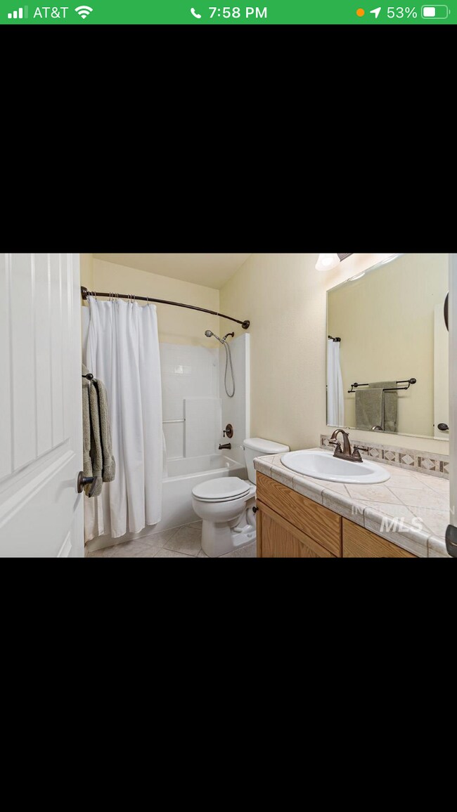 Baño - 2892 W Turin Ct