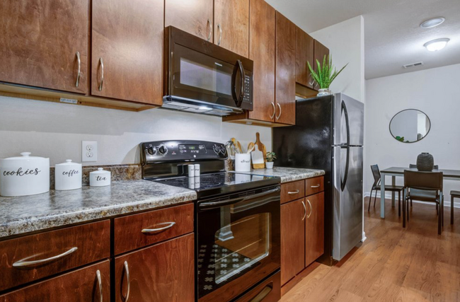 Foto del edificio - Room in Apartment on Campus Pointe Ct