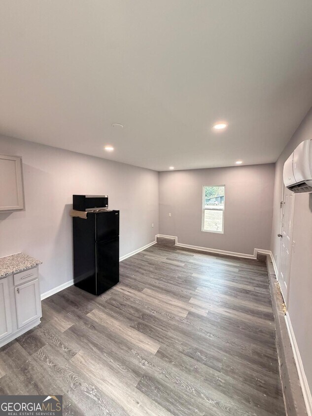 Foto del edificio - 4380 Reins Ridge Rd