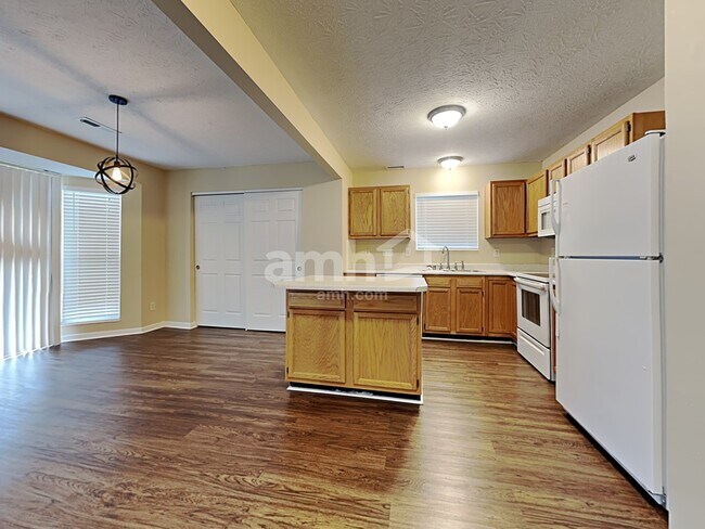 Foto del edificio - 2330 Antoinette Way