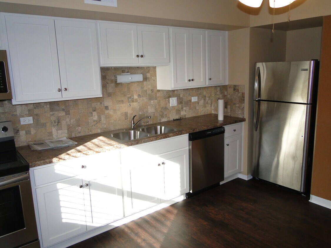 Foto principal - 1111 Elizabeth Ct