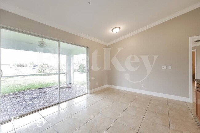 Building Photo - 1839 NW 19th Pl