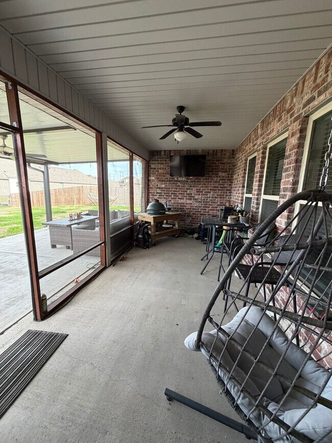 Building Photo - 3856 Sandbar Dr