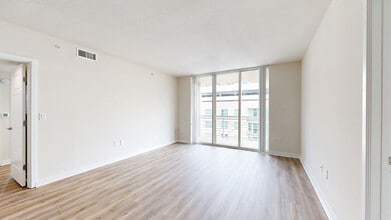 Interior Photo - The Slade at Channelside