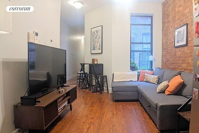 Foto del edificio - 636 Sterling Pl