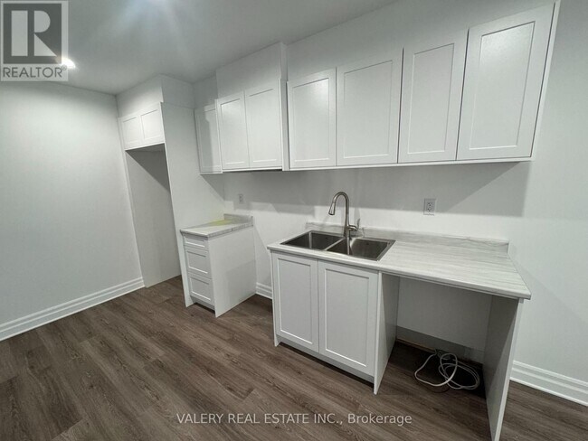 Photo du bâtiment - 7489 Marvel Dr