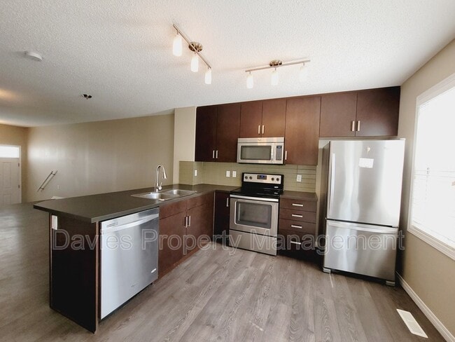 Building Photo - 9151 Shaw Way SW
