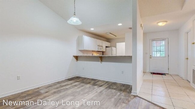 Building Photo - 3 br, 2 bath House - 131 Via Largo