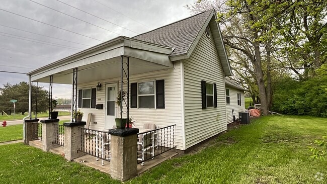 Building Photo - 1089 S Martin Luther King Jr Dr