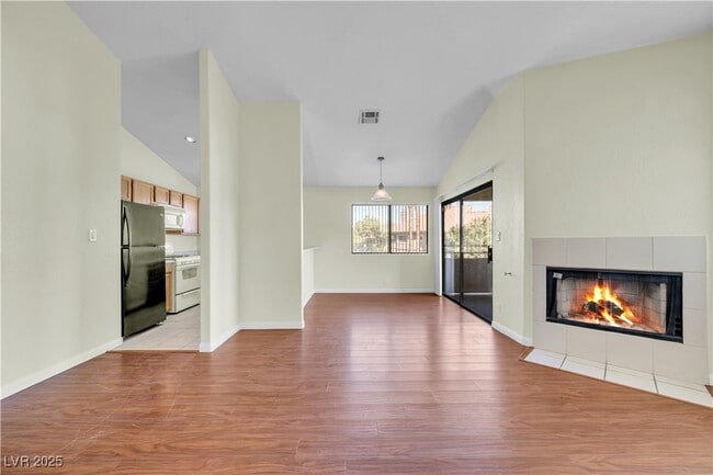 Building Photo - 5002 S Rainbow Blvd