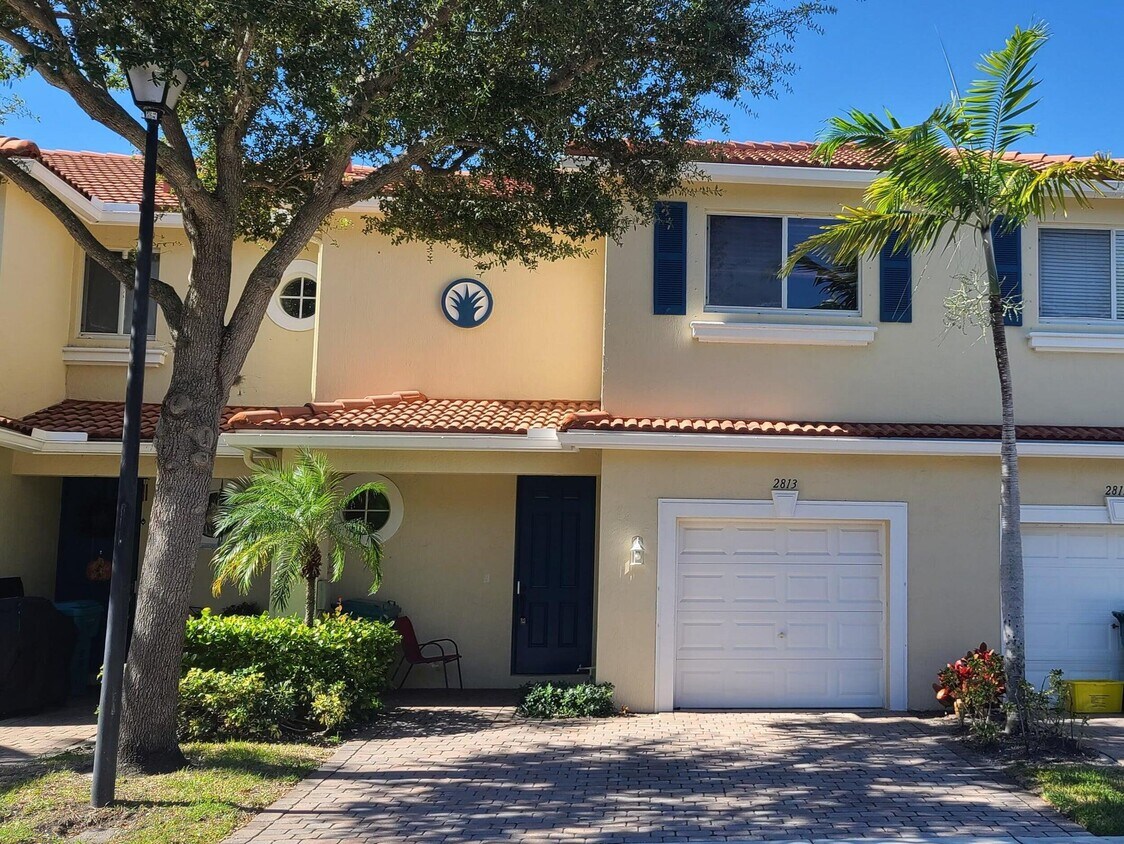Foto principal - 2813 S Evergreen Cir