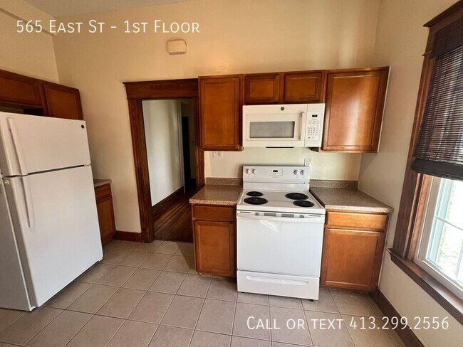 Foto del edificio - Stunning 3 Bedroom Unit in the Heart of Lu...