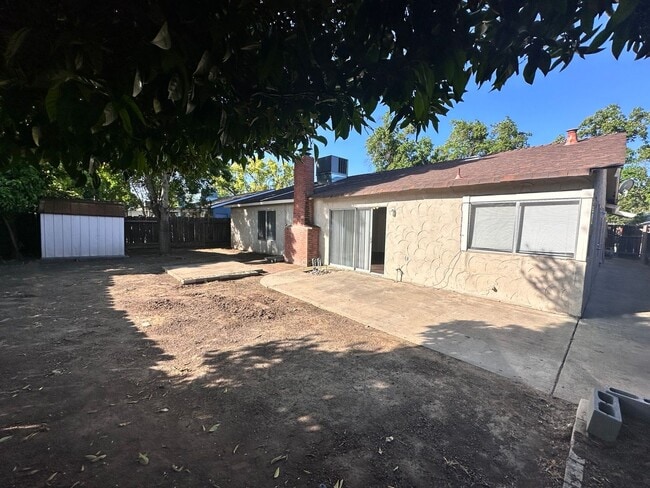 Building Photo - APPLY FOR THIS BEAUTIFUL HOME TODAY!