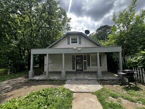 Building Photo - 3311 Guernsey Ave