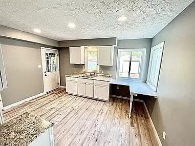 Building Photo - 337 Dennison Ave