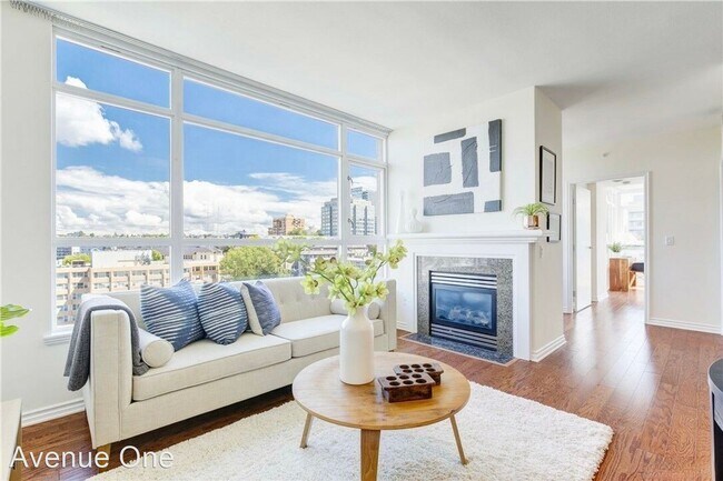 Building Photo - 1 br, 1 bath House - 1420 Terry Ave #1505