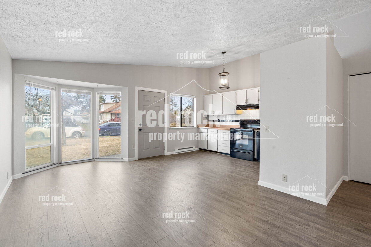 Primary Photo - 1102 E Olympic Ave