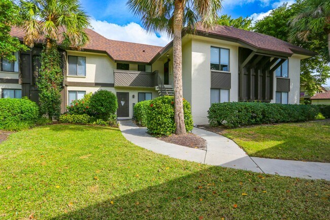 Foto del edificio - **ANNUAL RENTAL**CENTRAL NAPLES**NOW AVAIL...