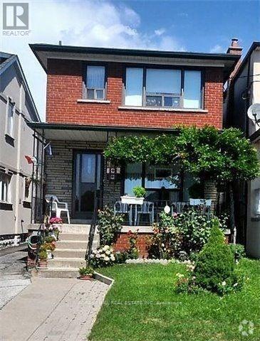 Building Photo - 166 Schell Ave
