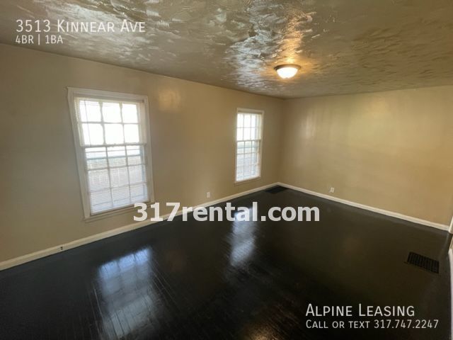 Building Photo - 4 Bedroom on a quiet dead end street