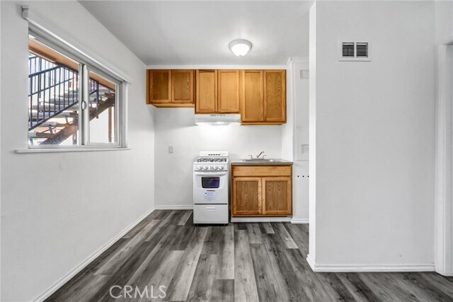 Building Photo - 3624 E Colorado Blvd