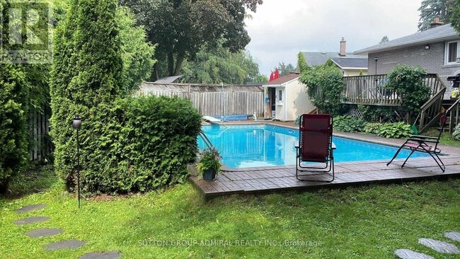 Building Photo - 8 Iber Ct