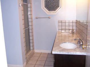 Building Photo - 11663 Weddington St North Hollywood, CA 91601