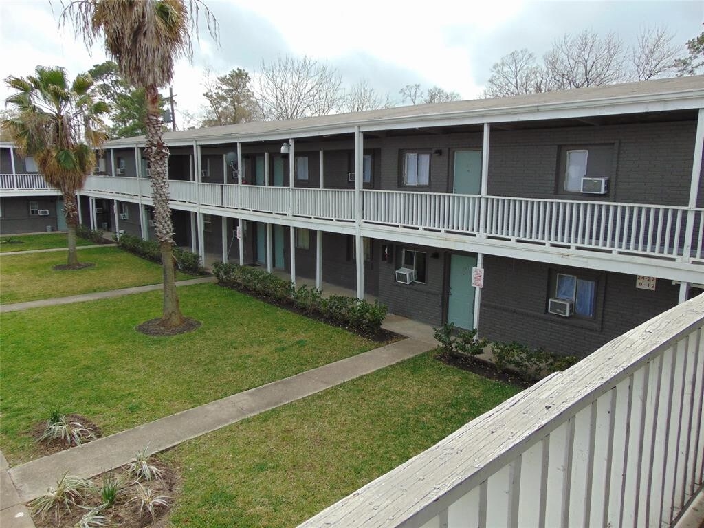 7611 Jalna St, Houston, TX 77055 Townhome Rentals in Houston TX