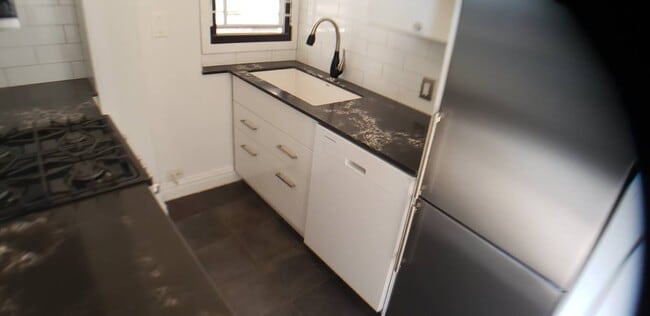 Foto del edificio - 42 Park Terrace E