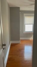 Building Photo - 587 Larchwood Ave