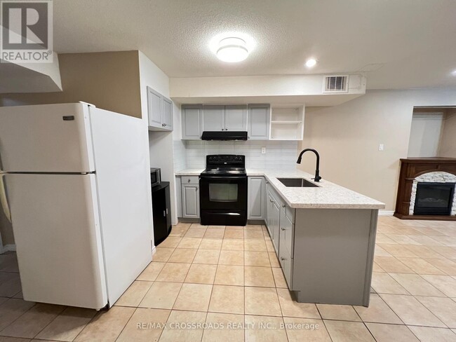 Building Photo - 75 Tormina Blvd