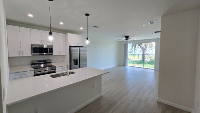 Foto del edificio - 2535 Slim Haywood Ave