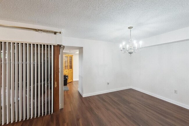 Foto del edificio - 5975 SW 137th Ave