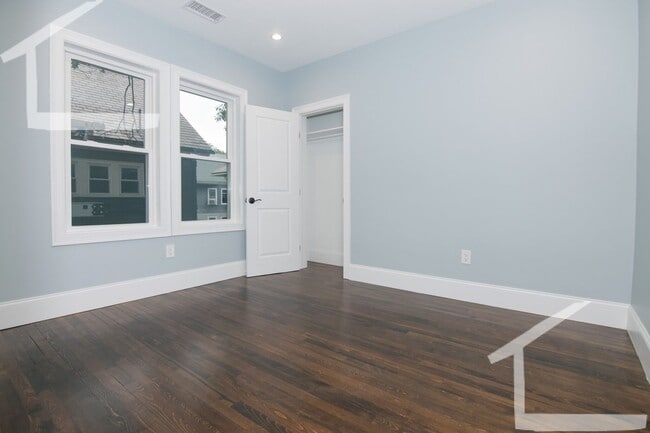 Building Photo - 183 Tremont St