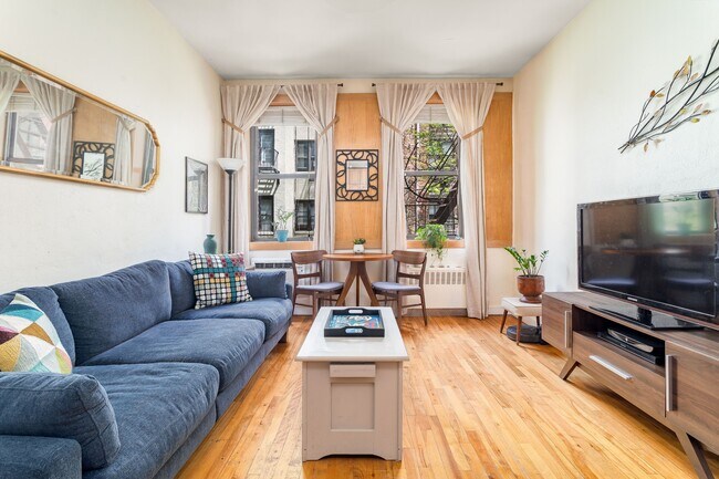 Foto del edificio - 415 E 80th St