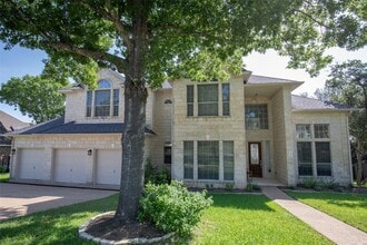 Building Photo - 9920 Spicewood Mesa