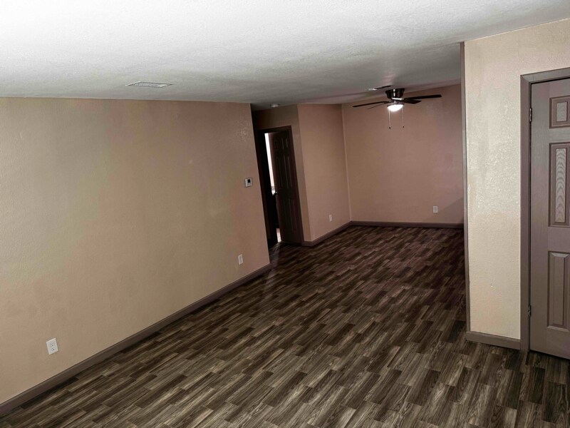 Primary Photo - 1500 Sylvan Dr