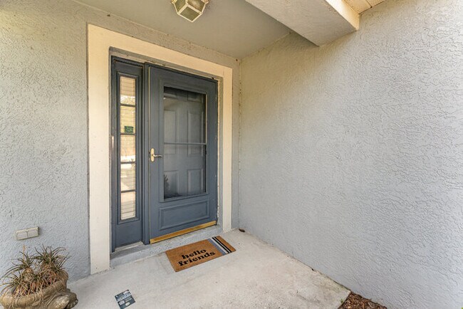 Foto del edificio - Home For Rent in Rivercrest!