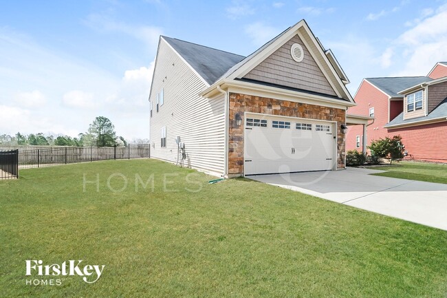 Building Photo - 159 Castello Way