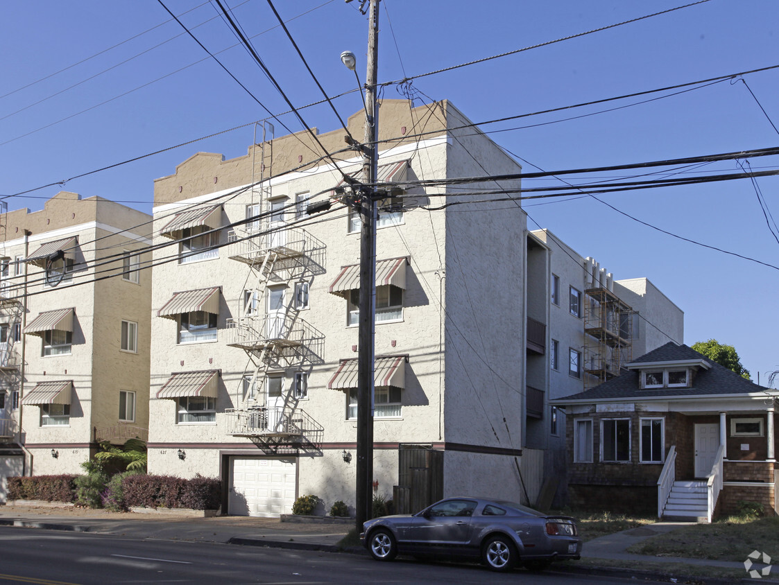 Primary Photo - Alameda Arms Apartments