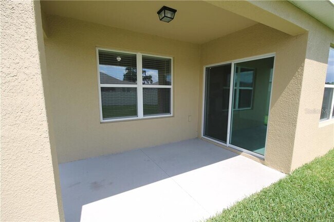 Building Photo - 9727 Pepper Tree Trail