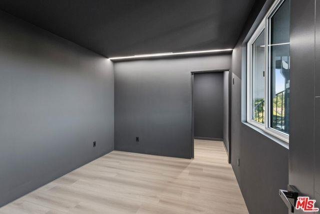 Foto principal - 5642 Tilden Avenue, Los Angeles, CA 91401 ...