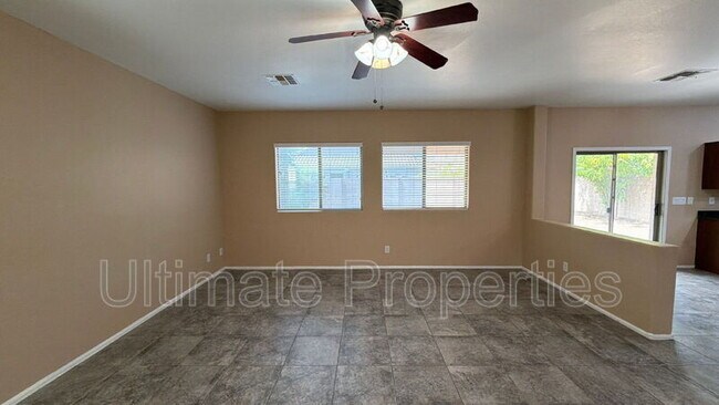 Foto del edificio - 4245 E Folgers Rd