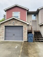 Building Photo - 1727 Thistlewood Dr