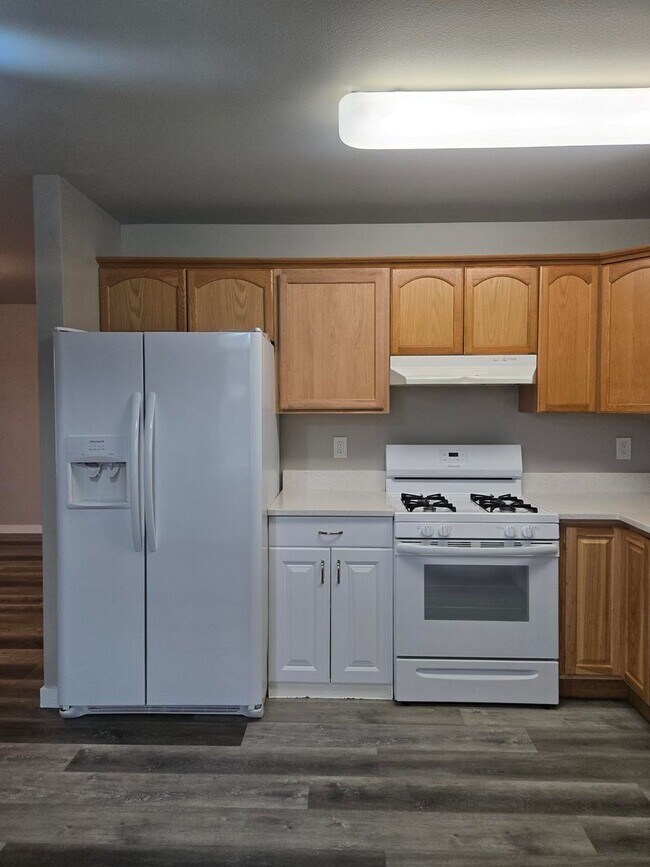 Foto del edificio - 702 E Street