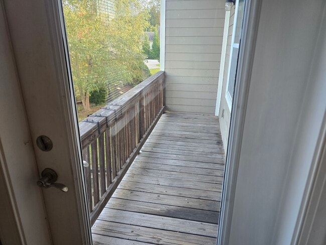 Foto del edificio - 20 Foxden Dr